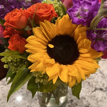 Carithers Flowers - Fresh floral bouquet - Florists Near Me - Marietta, Georgia Carithers Flowers - Fresh floral bouquet - Florists Near Me - Marietta, Georgia