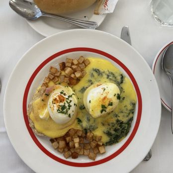 Arnaud's Restaurant - Eggs Sardou - Cajun/Creole Near Me - New Orleans, Louisiana Arnaud's Restaurant - Eggs Sardou - Cajun/Creole Near Me - New Orleans, Louisiana