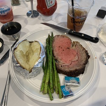 Snappers Turtle Bay Cafe - Prime rib dinner special - Burgers Near Me - Spirit Lake, Iowa