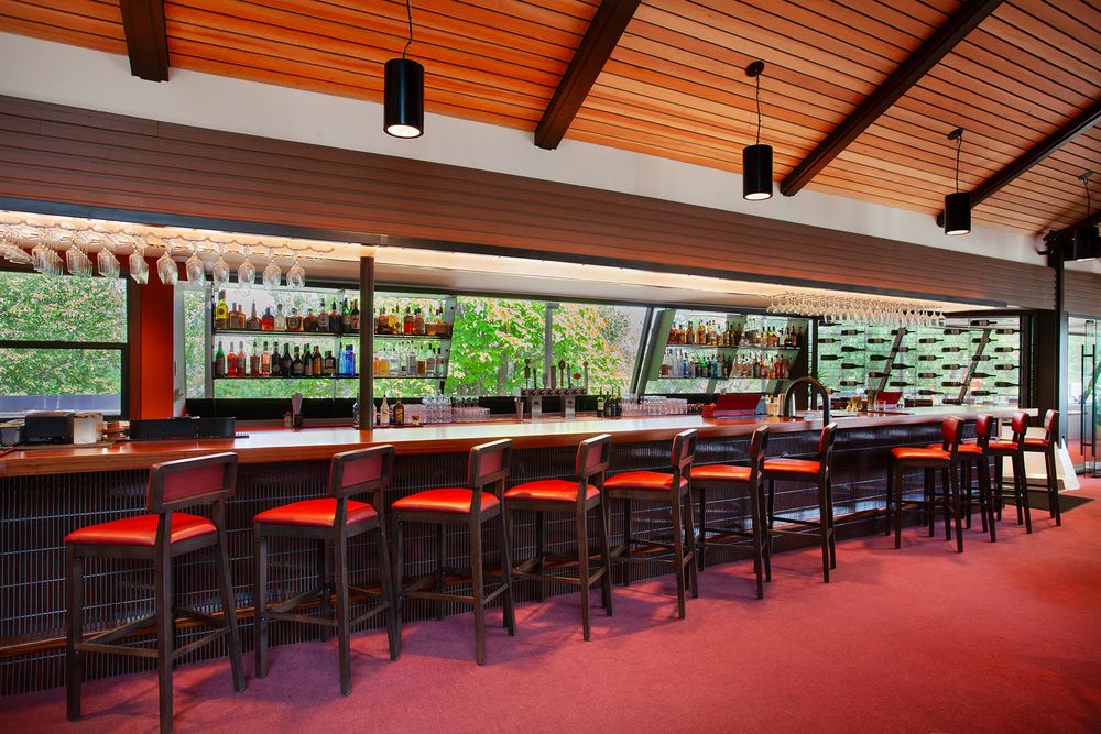 Ling and Louie's Asian Bar and Grill