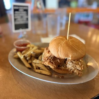 Stormbreaker Brewing St. Johns - Cluck You Chicken Sandwich - Gastropubs Near Me - Portland, Oregon Stormbreaker Brewing St. Johns - Cluck You Chicken Sandwich - Gastropubs Near Me - Portland, Oregon