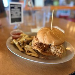Stormbreaker Brewing St. Johns - Cluck You Chicken Sandwich