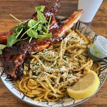 Enseamada Cafe - Garlic Noodles with beef rib - Filipino Near Me - Everett, Washington