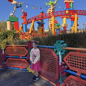 Slinky Dog Dash - Amusement Parks Near Me - Kissimmee, Florida