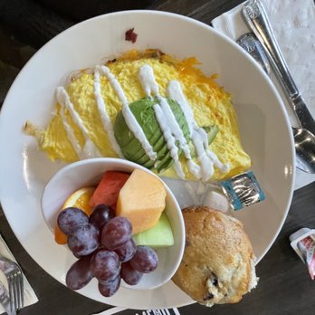 Broken Yolk Cafe - Breakfast & Brunch Near Me - Del Mar, California Broken Yolk Cafe - Breakfast & Brunch Near Me - Del Mar, California