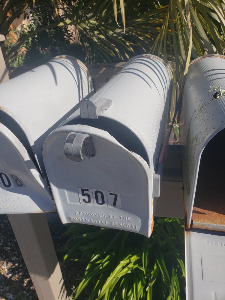 Slide of Knox Roofing