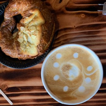 Brooklyn Perk - Delicious latter and a warm almond croissant from Colson's. ***** - Coffee & Tea Near Me - Brooklyn, New York