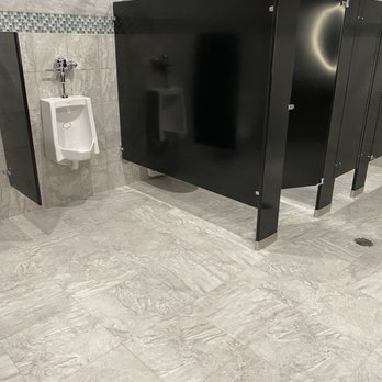 Planet Fitness - Urinals and toilet area. - Gyms Near Me - Palatine, Illinois Planet Fitness - Urinals and toilet area. - Gyms Near Me - Palatine, Illinois