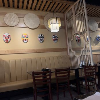 Jade Dumpling & Noodle House - Chinese Near Me - Salem, Oregon
