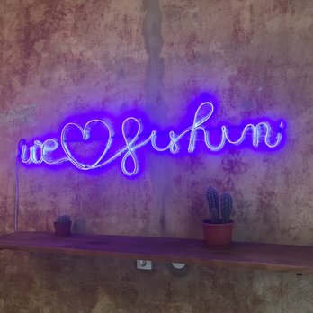 Donut Shop - Donuts Near Me - Prague, Puerto Rico
