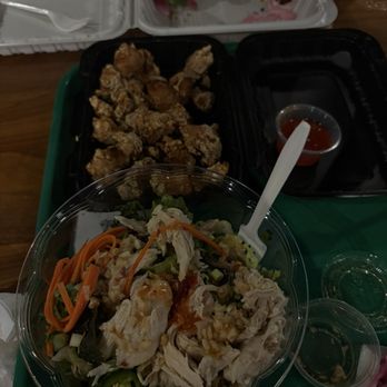 Basquenese - Summer bowl and Mama's Chicken - Food Trucks Near Me - Boise, Idaho Basquenese - Summer bowl and Mama's Chicken - Food Trucks Near Me - Boise, Idaho