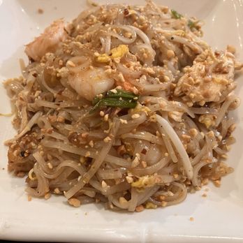 Mai Thai Cuisine - Pad Thai - Thai Near Me - Smithfield, Rhode Island
