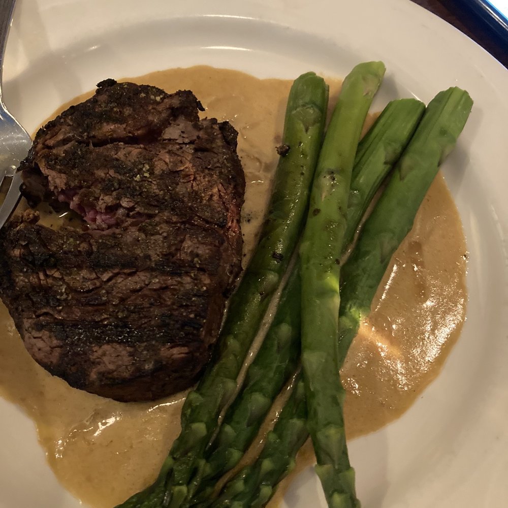 Hampton Street Vineyard - Beef Tenderloin (med rare) cooked perfectly! - New American Near Me - Columbia, South Carolina Hampton Street Vineyard - Beef Tenderloin (med rare) cooked perfectly! - New American Near Me - Columbia, South Carolina