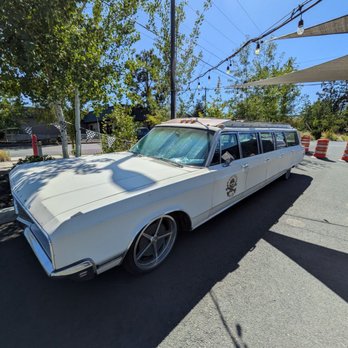 Boneyard Pub - Limo outside - Brewpubs Near Me - Bend, Oregon Boneyard Pub - Limo outside - Brewpubs Near Me - Bend, Oregon