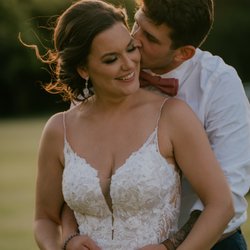 Alexandra & Co - Kiss from the groom