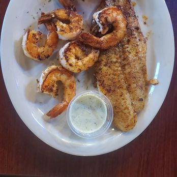 Mak's Pub & Grill - Desserts Near Me - Cypress, Texas