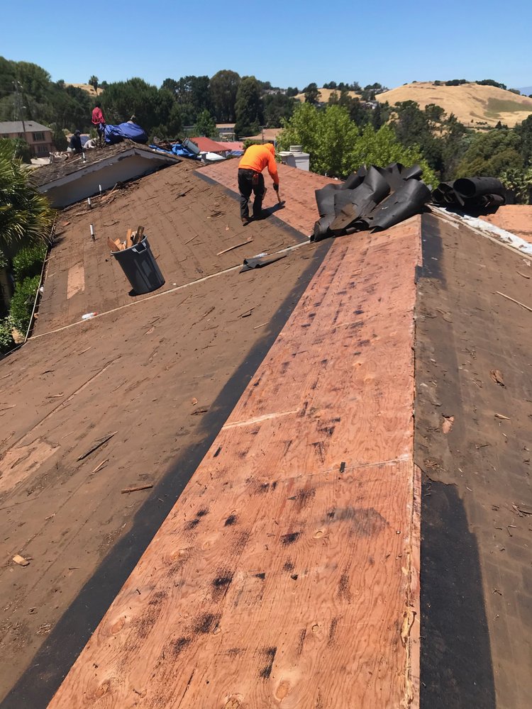 Slide of Pinnacle Roofing Professionals