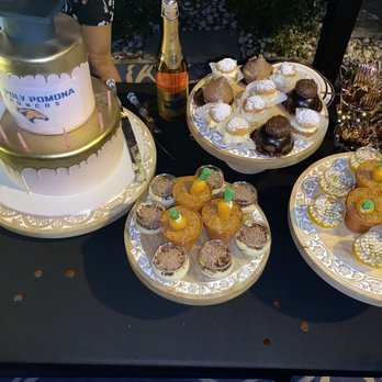 Rafi's Pastry - Deserts - Bakeries Near Me - Glendale, California