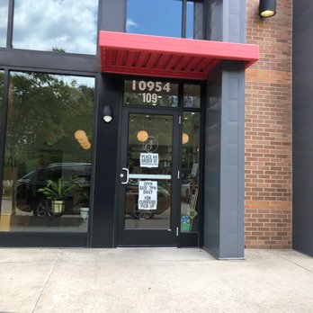 Fount Coffee + Kitchen - They do curbside during COVID 19! - Coffee & Tea Near Me - Morrisville, North Carolina Fount Coffee + Kitchen - They do curbside during COVID 19! - Coffee & Tea Near Me - Morrisville, North Carolina