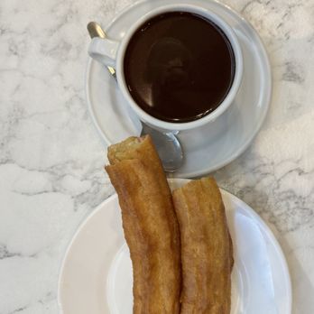 Chocolatería San Ginés - Chocolatiers & Shops Near Me - Madrid, M