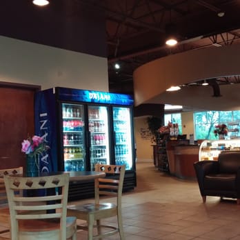 Car Spa - Cashier, snacks and waiting area with large flat screen tv. - Car Wash Near Me - Jacksonville, Florida