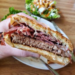 Pastrami Burger