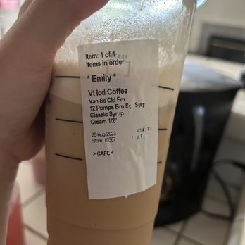 Starbucks - this is when i went inside, i went inside right after my first drink at 11:16 and i didn't leave until 12:07 - Coffee & Tea Near Me - Yuba City, California