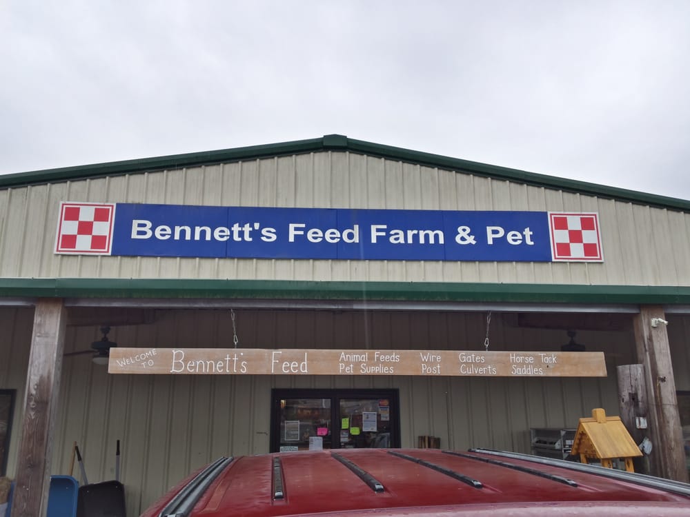 FEED FARM & PET CENTER Updated September 2024 1014 W