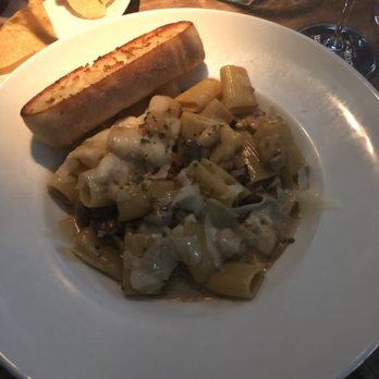 Moxies London Downtown Restaurant - Canadian (New) Near Me - London, Ontario