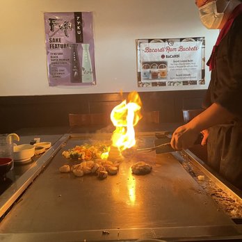 Fuji - Fire in the hole - Sushi Bars Near Me - Torrington, Connecticut