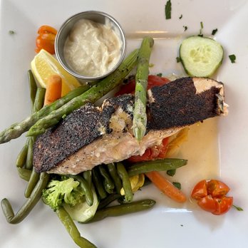 Pascalou - Roast Salmon Bearnaise - French Near Me - New York, New York