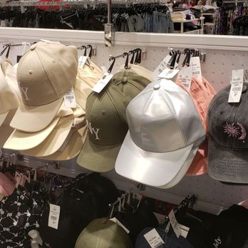 Charlotte Russe - Men's Clothing Near Me - Plantation, Florida Charlotte Russe - Men's Clothing Near Me - Plantation, Florida