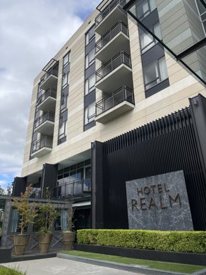 Hotel Realm by null
