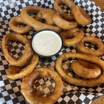 Outlaw Grille - Onion rings - 5/5, delicious, highly recommend. This is the big portion with twelve rings. The half portion comes with six rings. - Salad Near Me - Sedona, Arizona Outlaw Grille - Onion rings - 5/5, delicious, highly recommend. This is the big portion with twelve rings. The half portion comes with six rings. - Salad Near Me - Sedona, Arizona