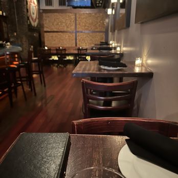Vintage Wine Bar - Dining area - Wine Bars Near Me - Philadelphia, Pennsylvania Vintage Wine Bar - Dining area - Wine Bars Near Me - Philadelphia, Pennsylvania