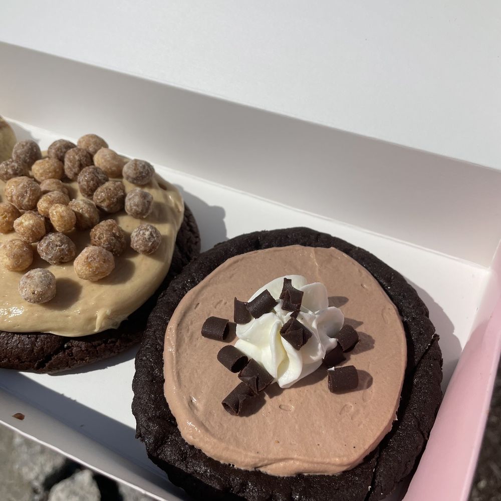 Crumbl - Dartmouth - French silk pie - Bakeries Near Me - Dartmouth, Massachusetts