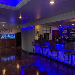 Mythos - Entrance, Bar