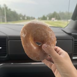 Tradewinds Bakery - Glazed donut