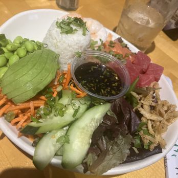 Belmont Brewing - Poke Bowl Dinner - Breweries Near Me - Long Beach, California Belmont Brewing - Poke Bowl Dinner - Breweries Near Me - Long Beach, California