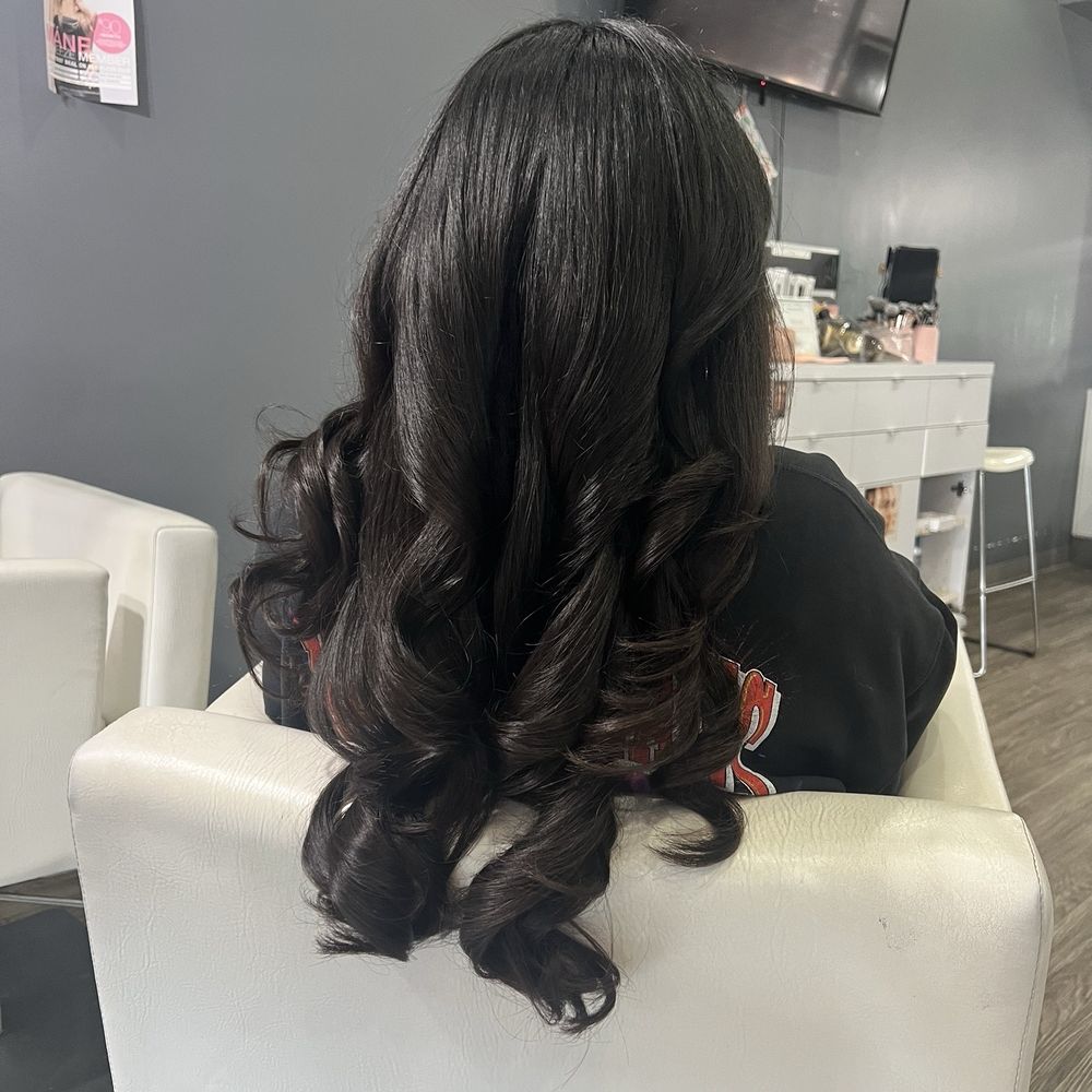 Blo Blow Dry Bar - Blow Dry/Out Services Near Me - Dallas, Texas Blo Blow Dry Bar - Blow Dry/Out Services Near Me - Dallas, Texas