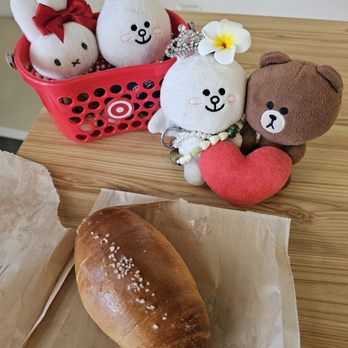 Kilo Deli - Salt Bread... fresh and hot... right outta the oven! Not bad! - Cafes Near Me - Honolulu, Hawaii