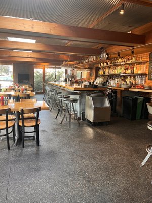 Washington Square Bar & Grill by null