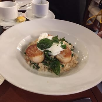 MW Restaurant - Delicious scallop dish - New American Near Me - Honolulu, Hawaii