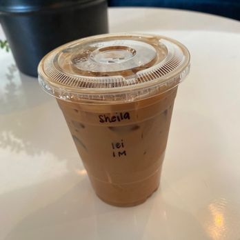 Canvas Coffee - They spelled my name right and put cinnamon syrup AND powder ftw! - Coffee & Tea Near Me - Corona, California