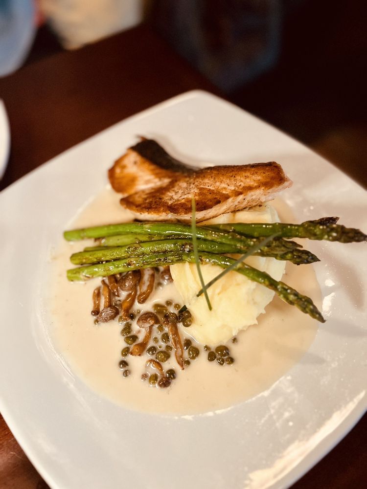 TAVERN 1888 Updated July 2024 237 Photos & 85 Reviews 139 2nd St, Eureka, California