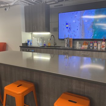 Lab Srq - Kitchen area- free Coffee, draft coffee, and kambuchai - Shared Office Spaces Near Me - Sarasota, Florida