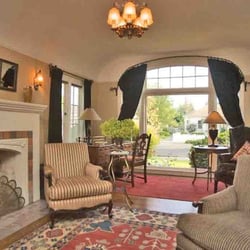 Massa House Vacation Rental - Living Room