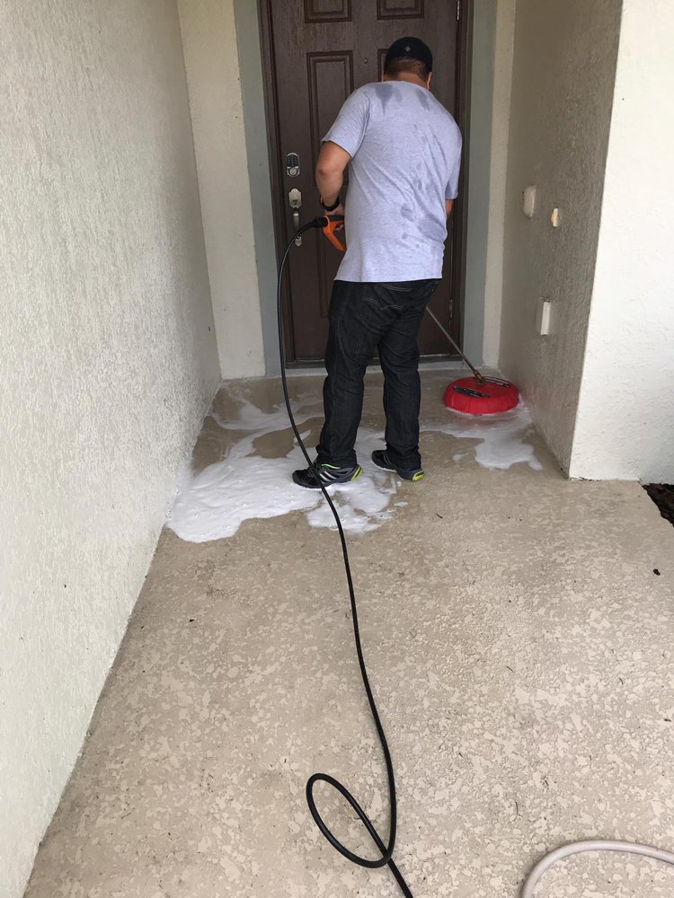 Slide of Movicontractors