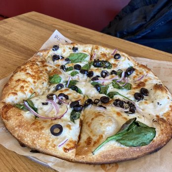 Blaze Pizza - Deep dish - Salad Near Me - Louisville, Kentucky Blaze Pizza - Deep dish - Salad Near Me - Louisville, Kentucky
