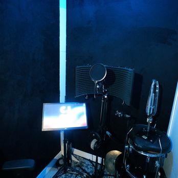 Culture Jam Co - The Hollywood Room - Vocal Booth - Recording & Rehearsal Studios Near Me - Los Angeles, California Culture Jam Co - The Hollywood Room - Vocal Booth - Recording & Rehearsal Studios Near Me - Los Angeles, California